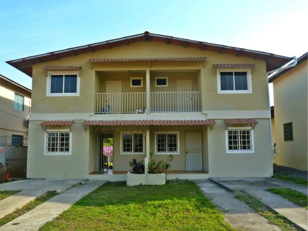 Duplex in David – Both Residences Included in the Sale Price – Owner Financing Available