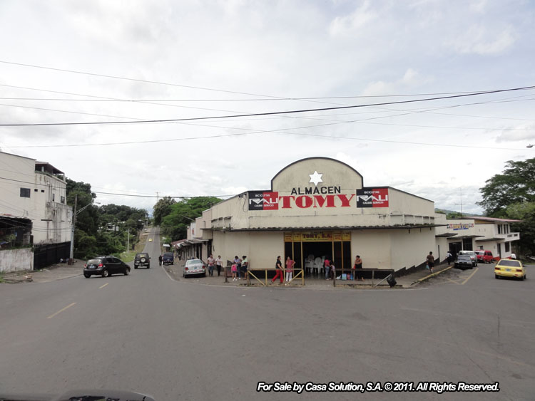 David Commercial 1.5 AC site, 6,000 square meters in Prime Shopping Area – Szaja Baumender Building – Formerly “El Capitolio” – Propiedad con Excelente Ubicación Comercial en David