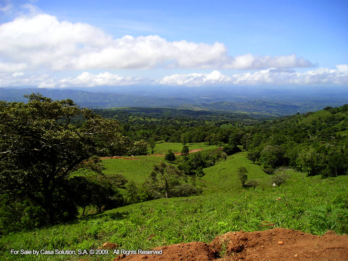 Another Property Sold by Casa Solution – 44 acre Opportunity – Boquete Property with Majestic Views All The Way to The Ocean