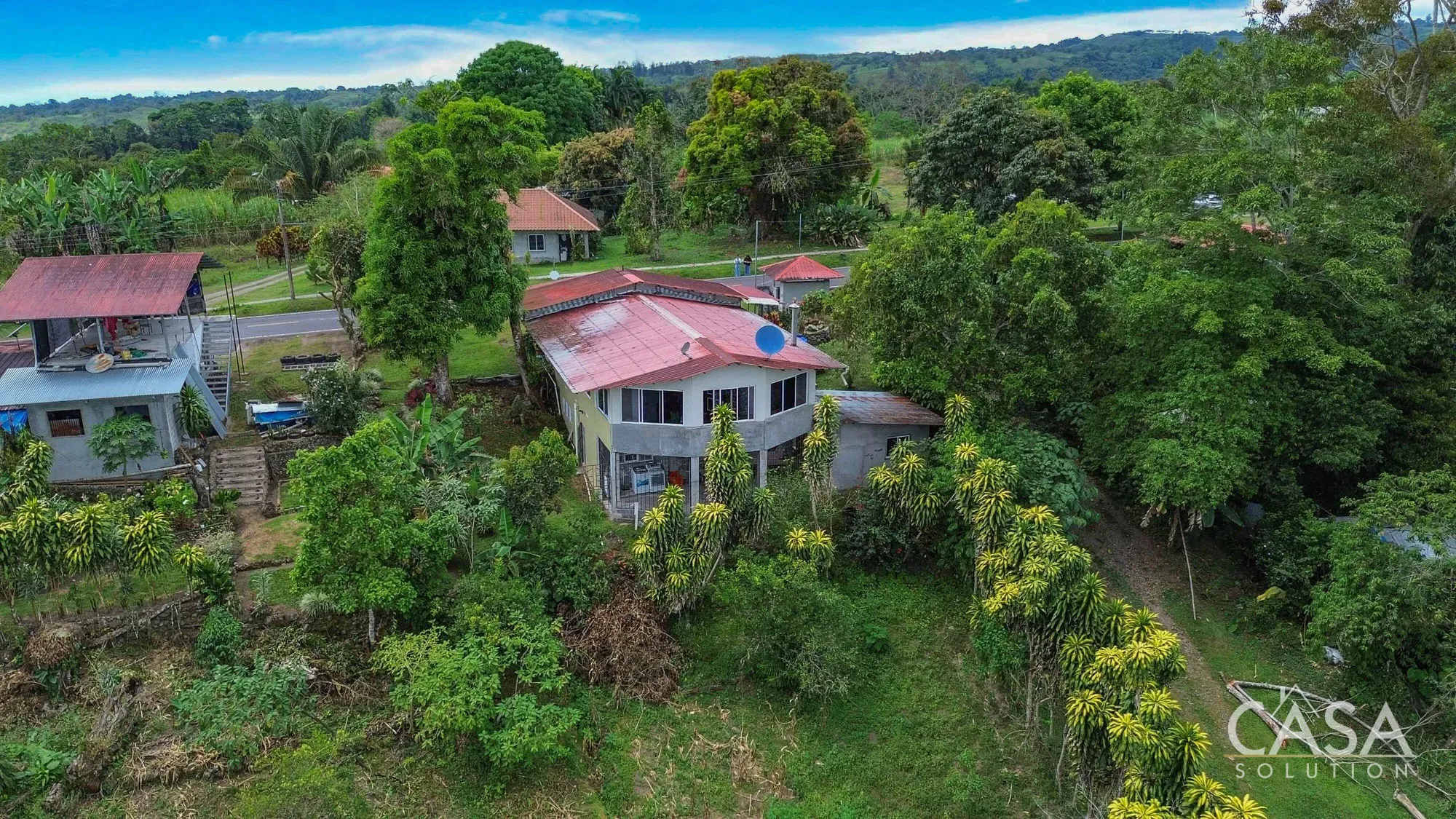 Home with Apartment For Sale in a friendly community amid nature’s embrace, Paraiso, Boquerón, Chiriquí