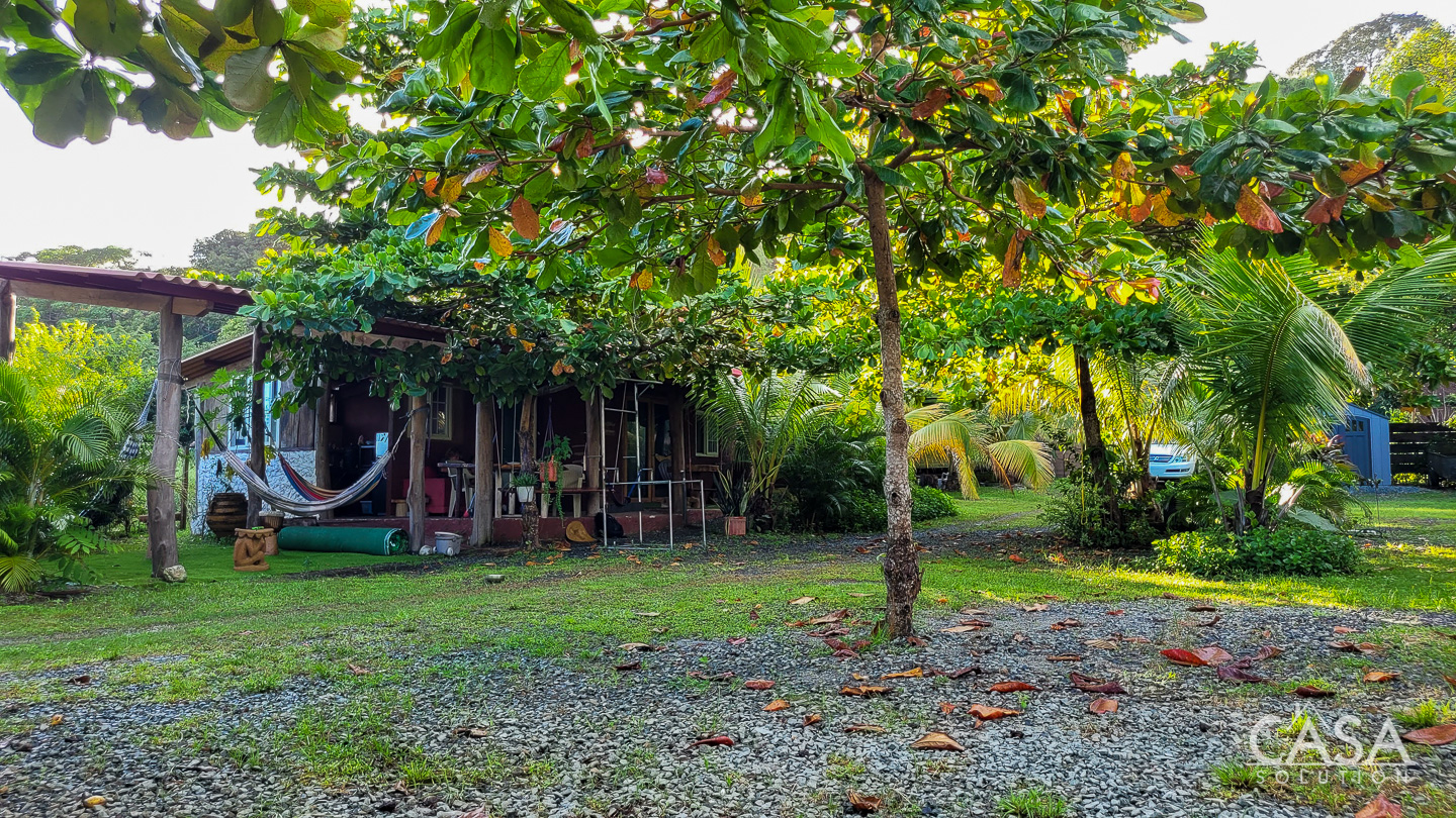 Cambutal Property With 3 Rentals Near Beach Break Boquete Panama Real