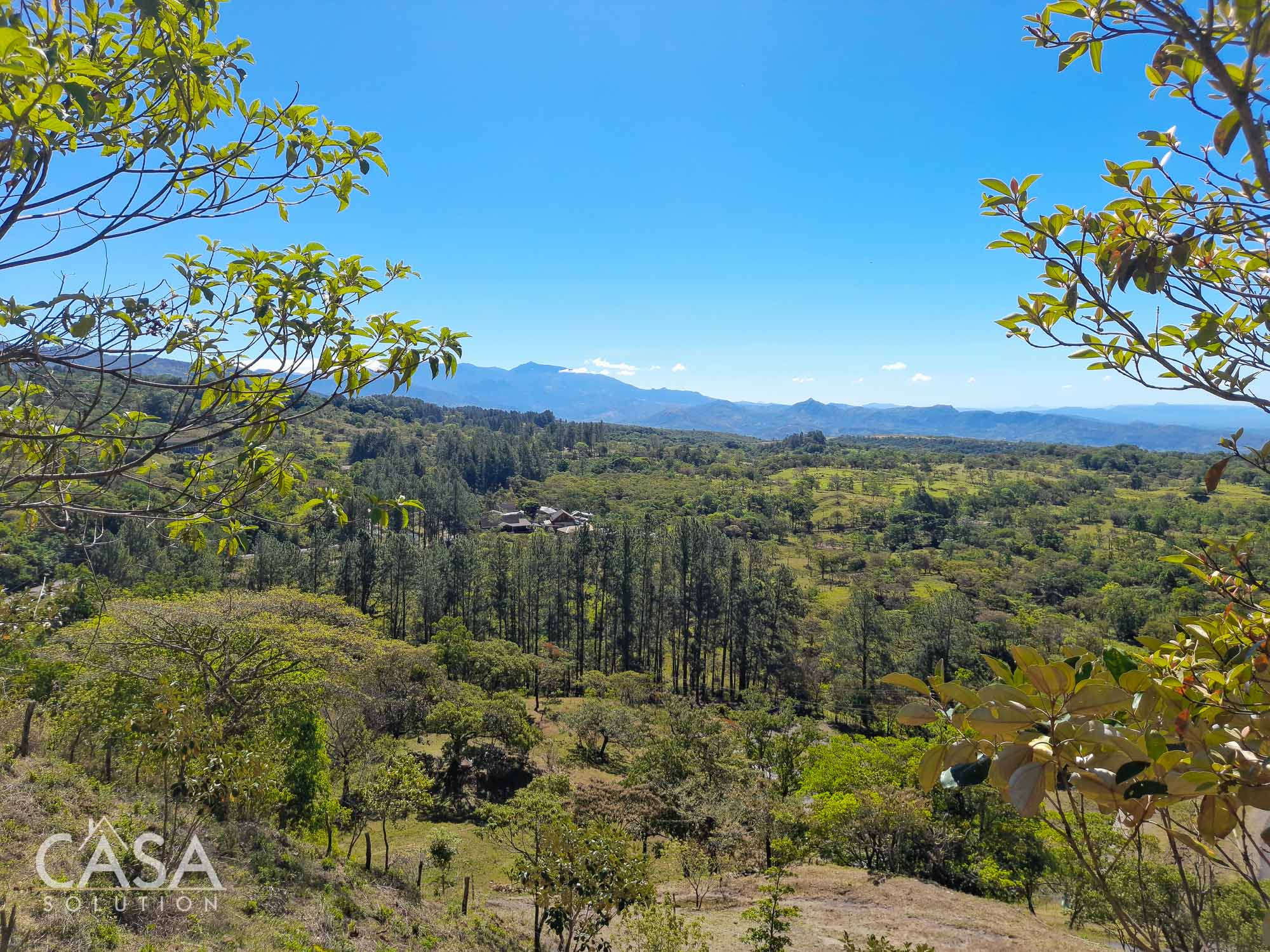 Discover panoramic mountain views in Boquete with this home site lot for sale in Jaramillo, Boquete