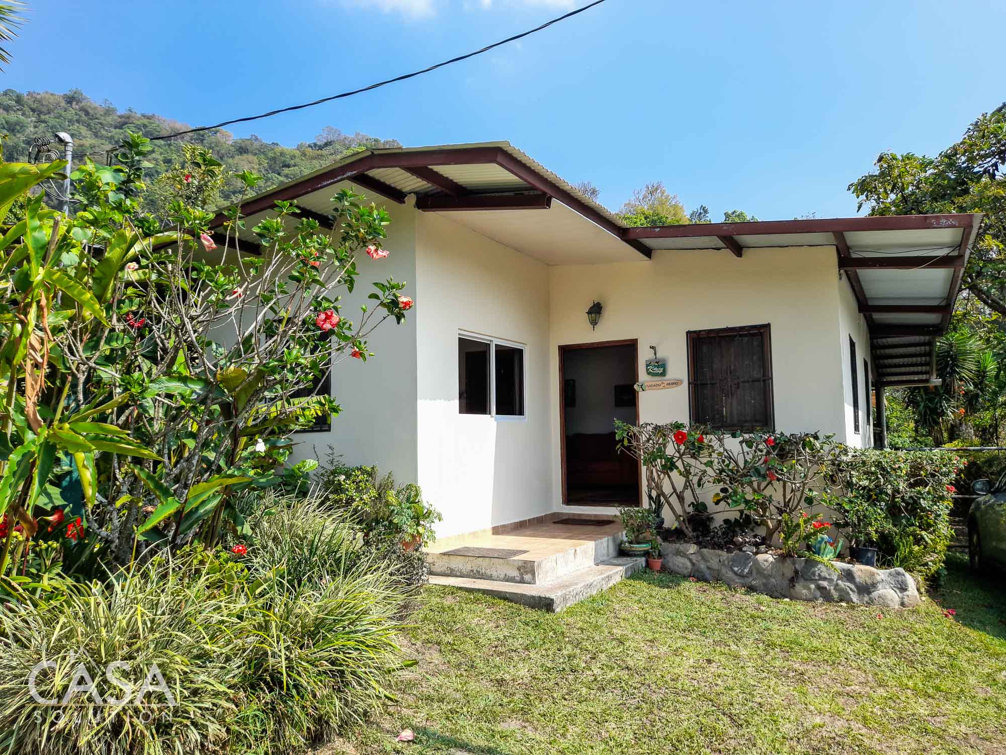 Inviting and Affordable Boquete Casita nestled amidst mountains for Sale in Alto Lino. With terrace views near Downtown Boquete