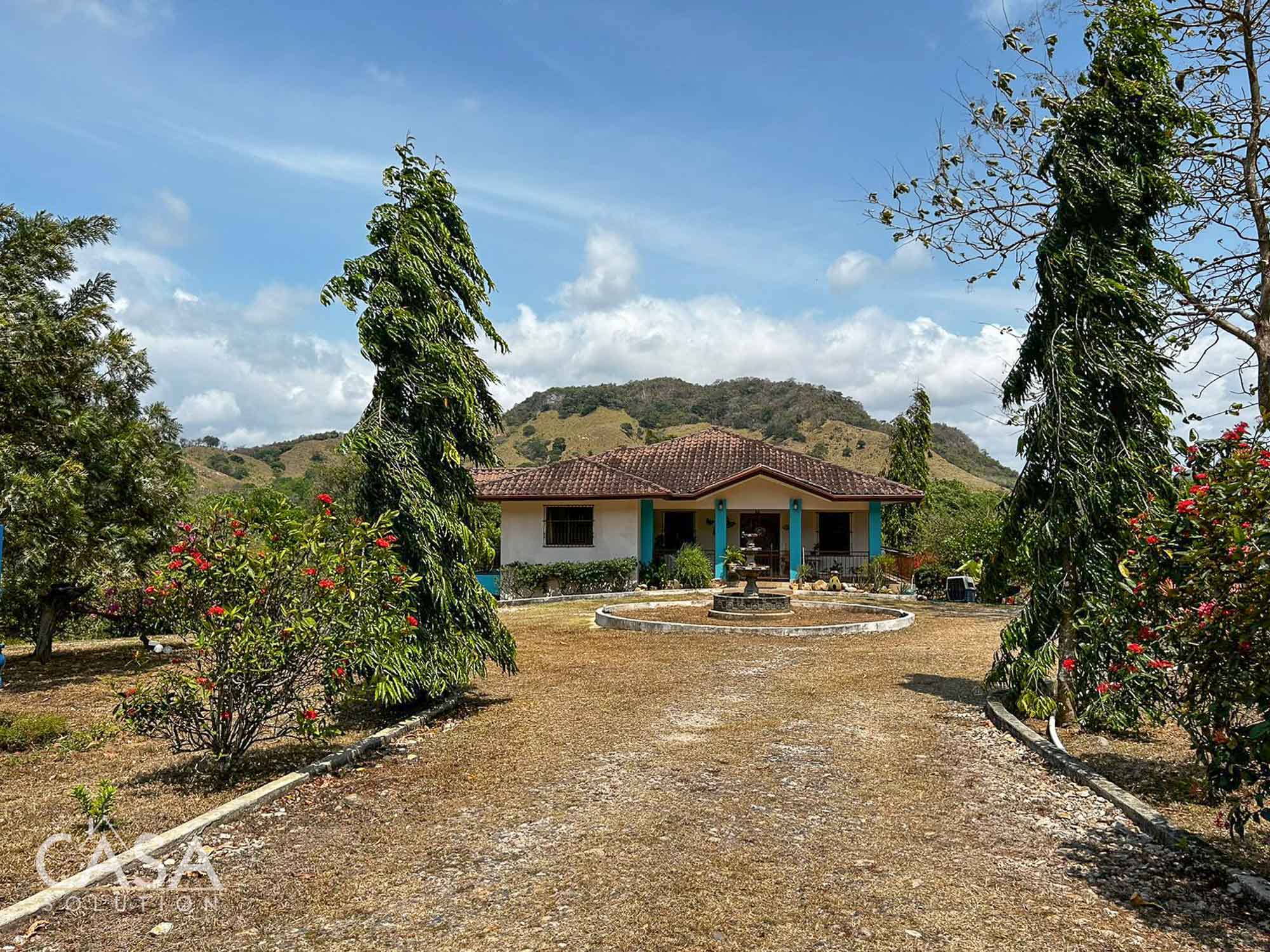 Charming Riverside Home for Sale in Buena Vista, Barrio San Judas, La Pintada, Coclé