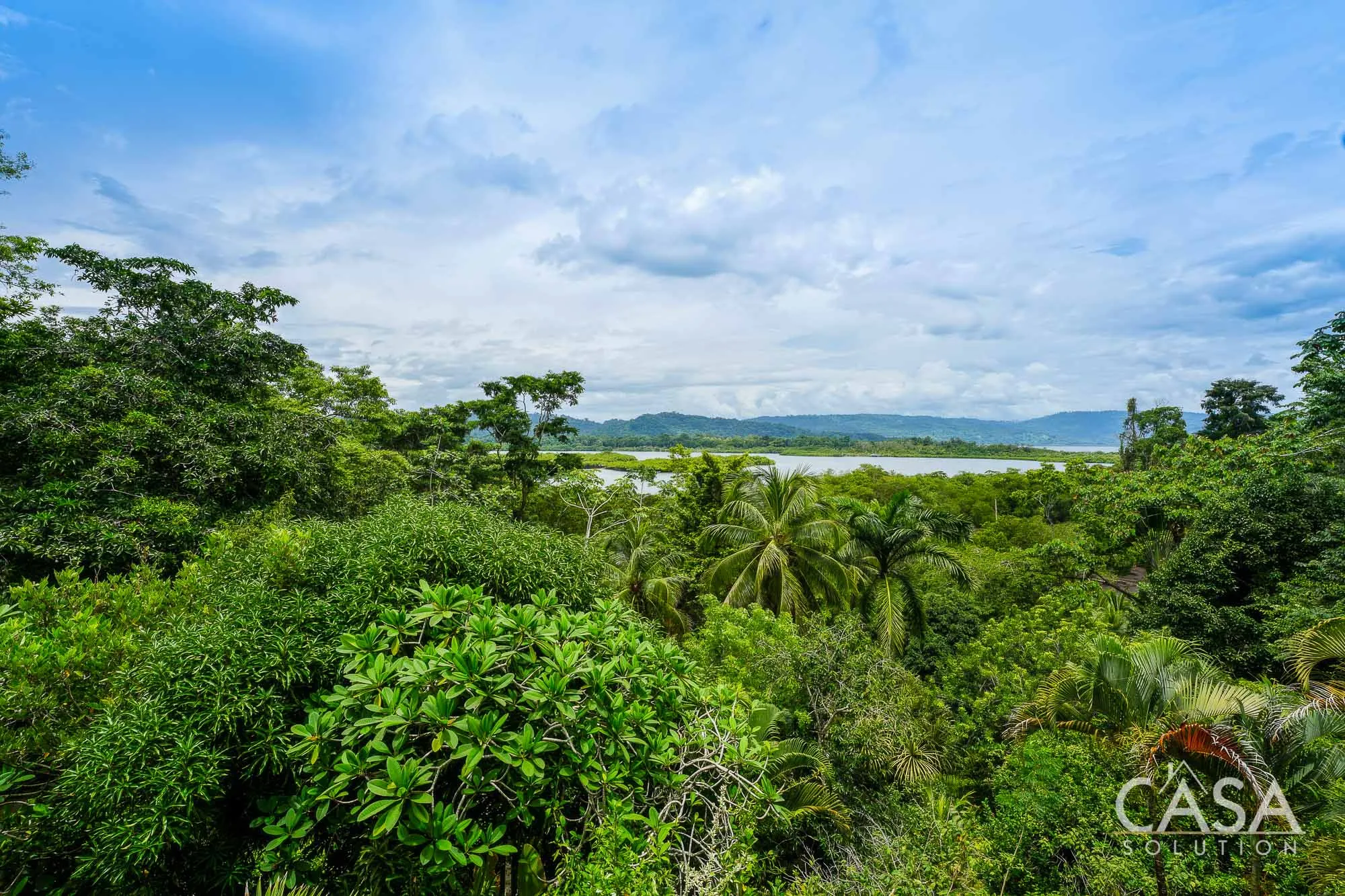 OCEANFRONT TITLED LOT FOR SALE IN EL EDEN, ISLA CRISTOBAL