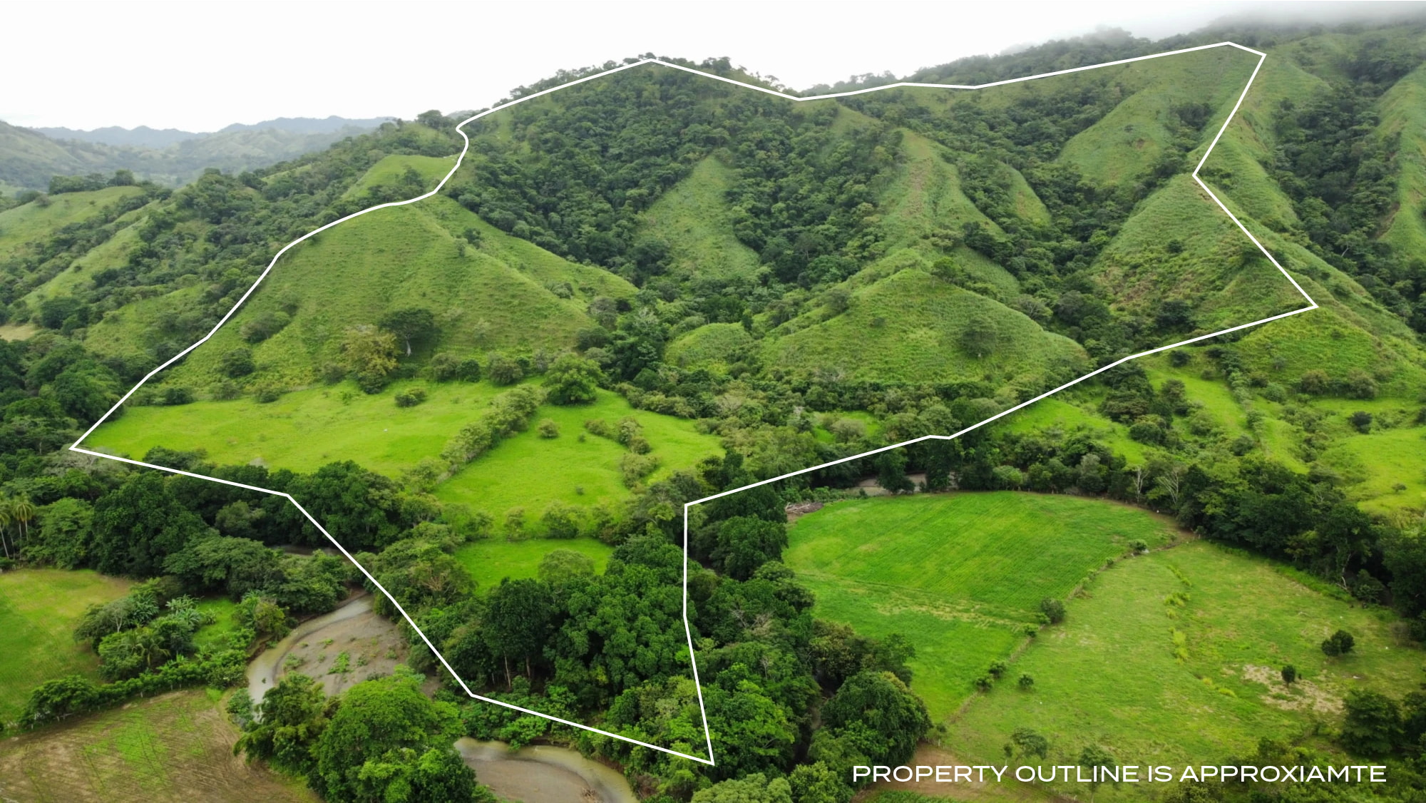 Central 224 Acre Cambutal Farm For Sale – Riverfront, Mountains, and Fertile Flatlands