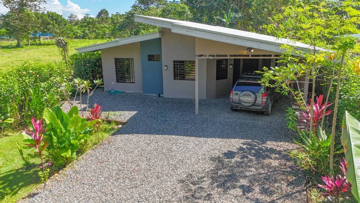 Modern Home Near Corcovado Park