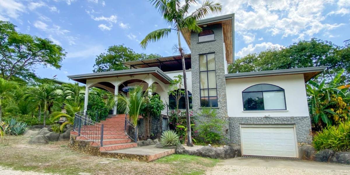 Tropical Retreat in Marbella, Cuajiniquil, Guanacaste.