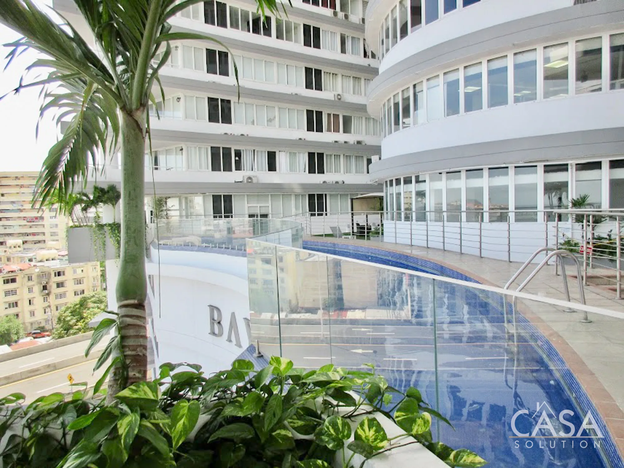 Fully furnished 2-bedroom Apartment for Sale on Avenida Balboa with incredible city and sea views, private parking, and great location near Casco Viejo