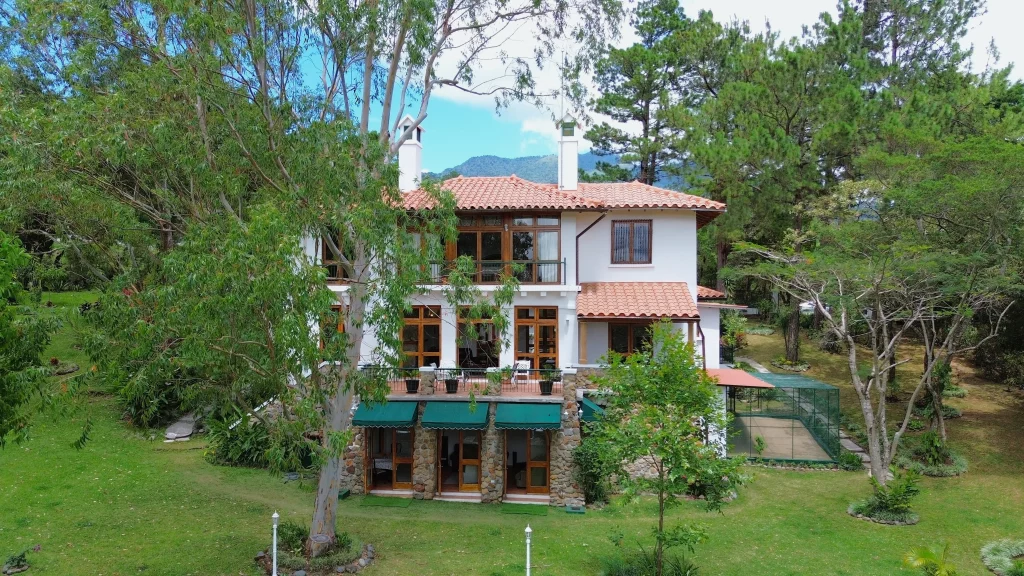 Serenity Vista: A Transformative Journey of Recovery at a Premier Recovery Center in Boquete, Panama